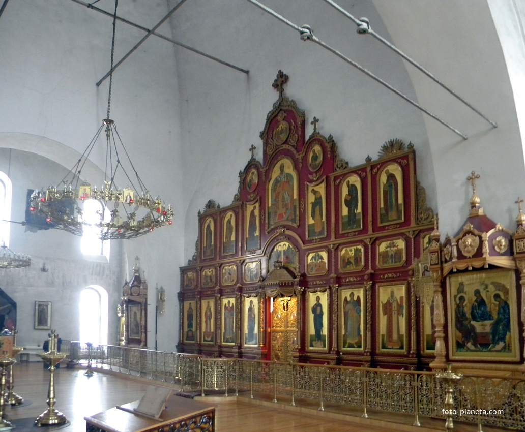 Свято троицкий храм алексеевка