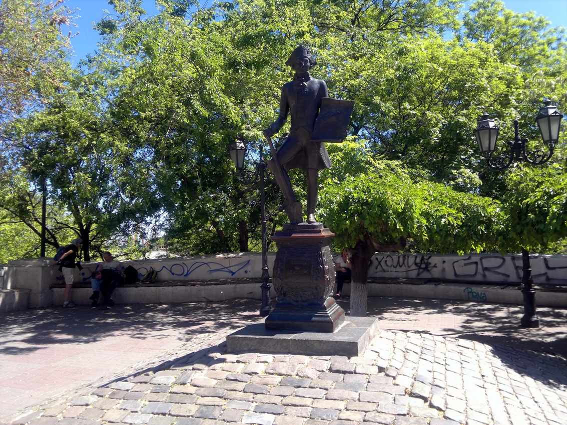Одесса. Памятник основателю города, адмиралу Иосифу Де Рибасу.