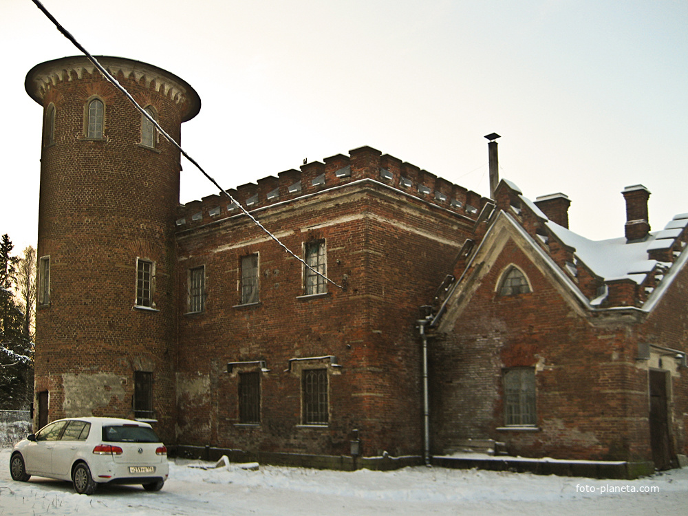 Пенсионерная конюшня