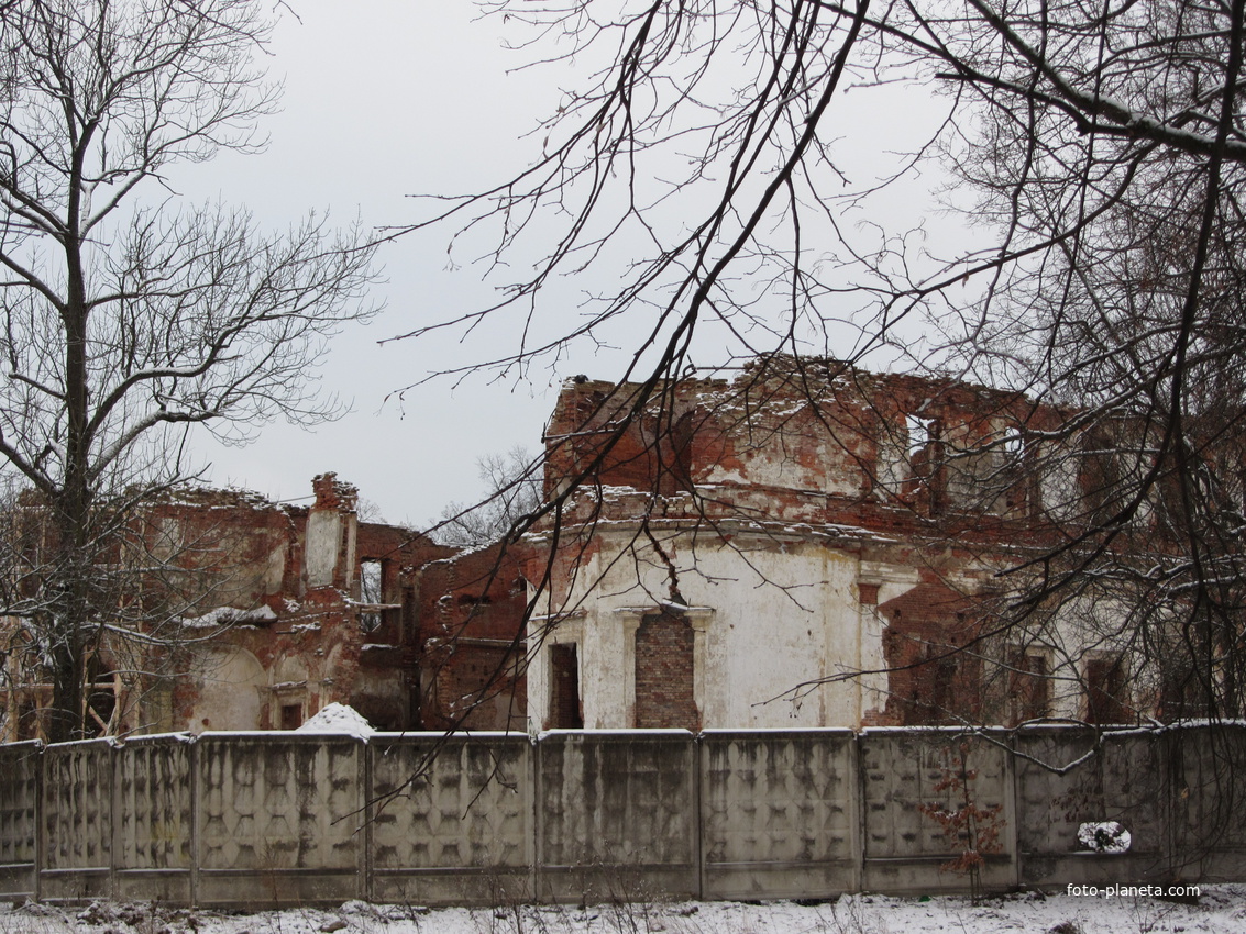 Усадьба  графини Ю.П. Самойловой в пос Динамо ( Графская Славянка)