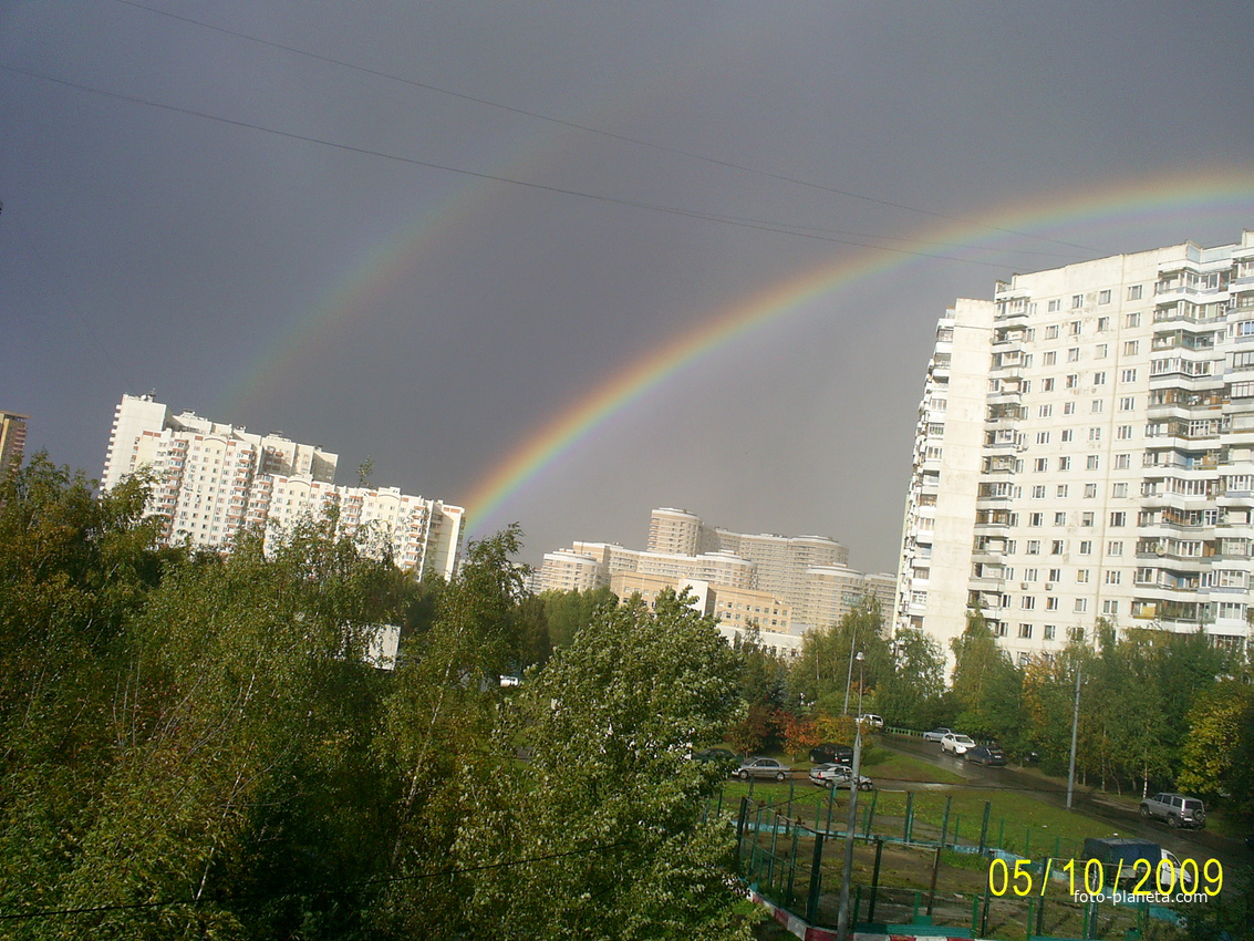 Двойная радуга над Тропарево.