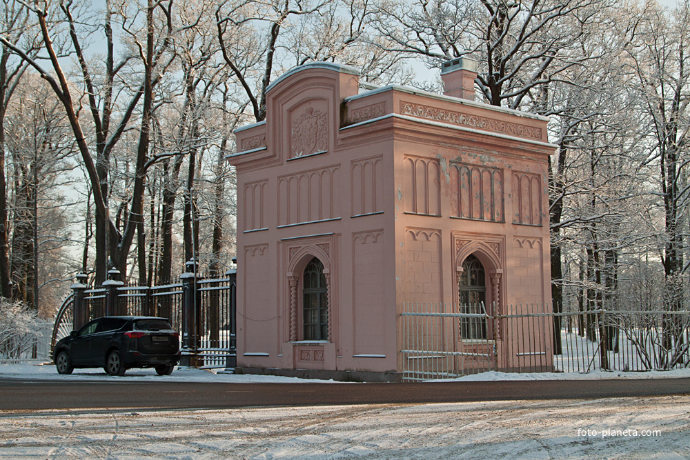 Розовая караулка