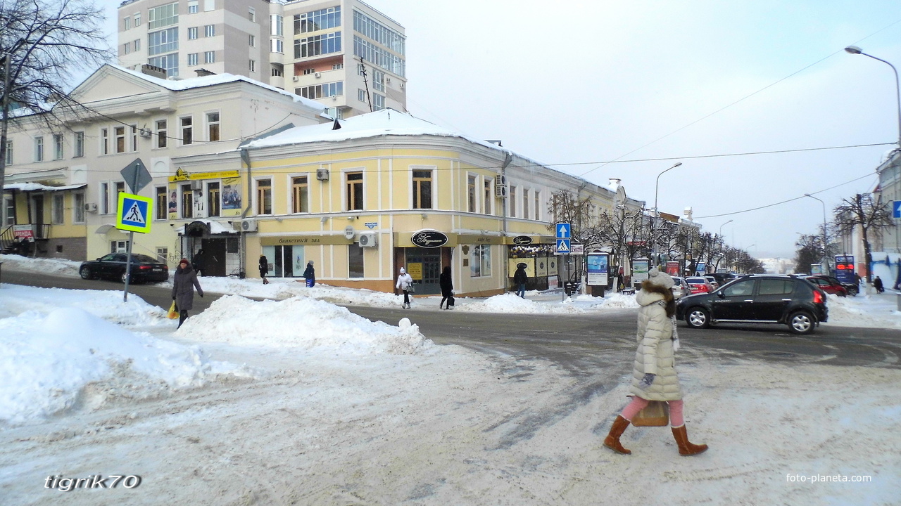 г. Пенза, перекрёсток ул.К.Маркса -- ул.Московская.