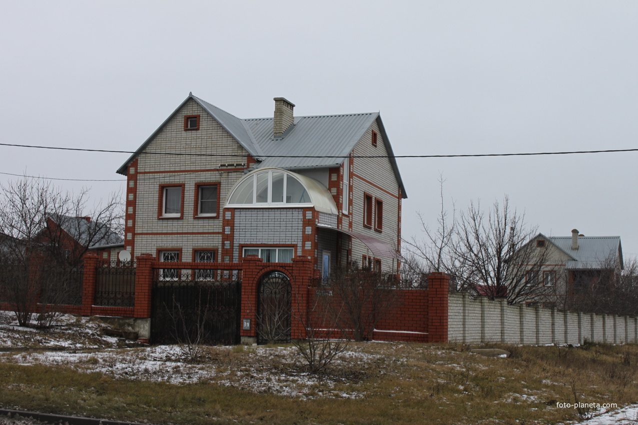 Губкин. Ул. Королёва.