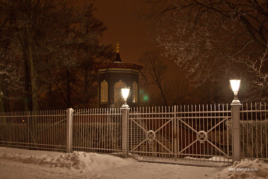 Ворота к Крестовому мосту