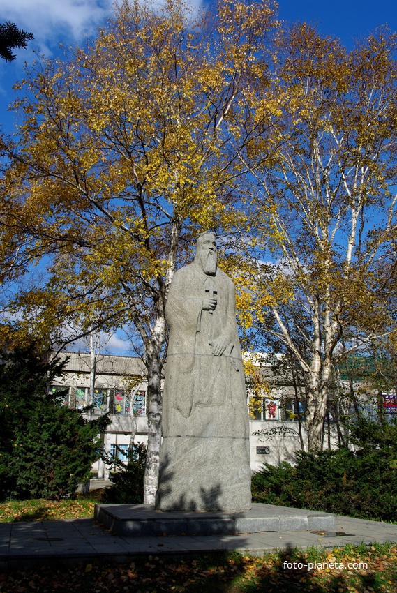 Памятник просветителю Андрею