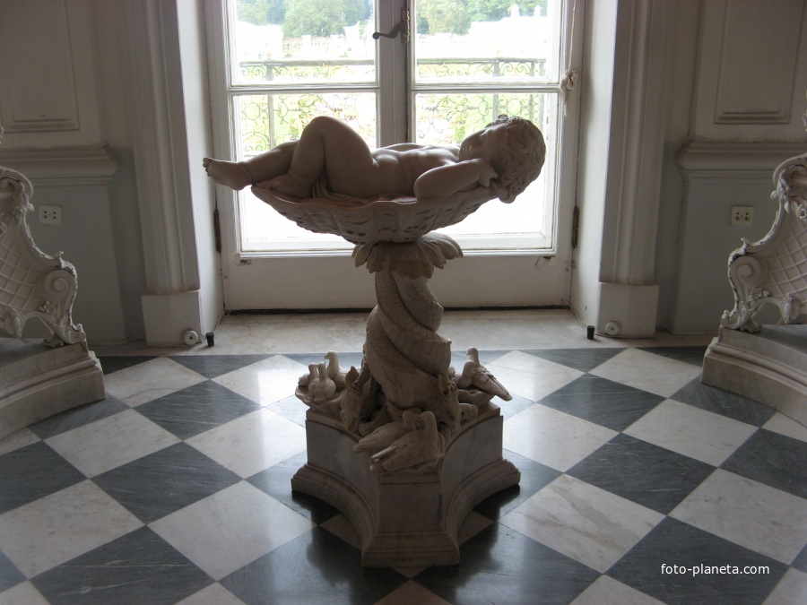 На парадной лестнице Екатерининского дворца