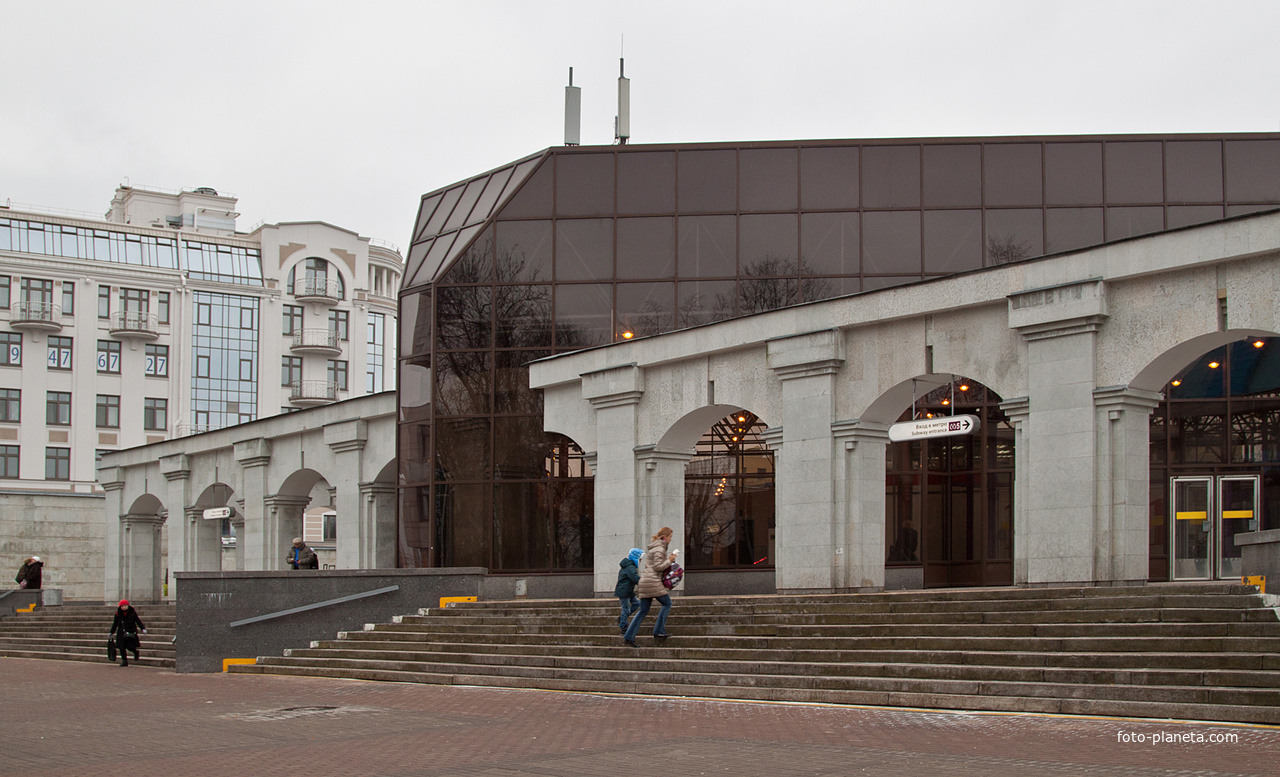 Станция метро &quot;Крестовский остров&quot;