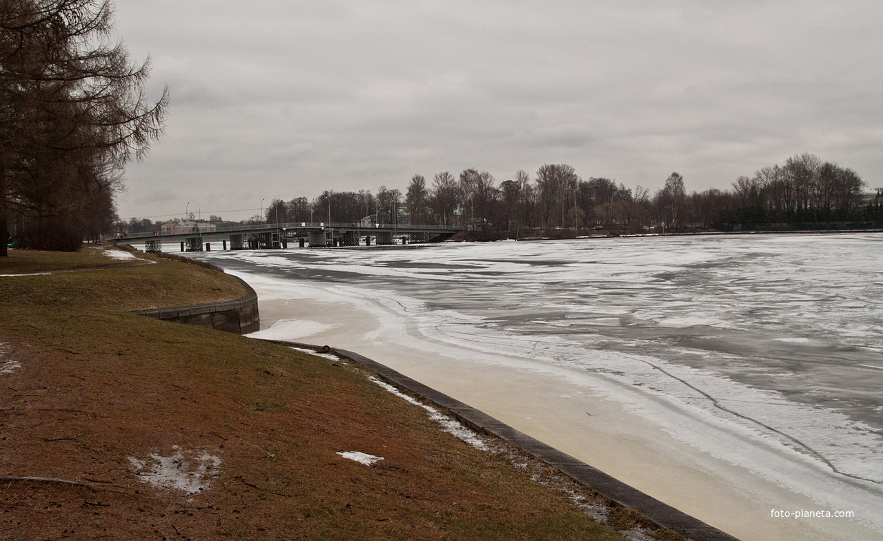 Река Средняя Невка
