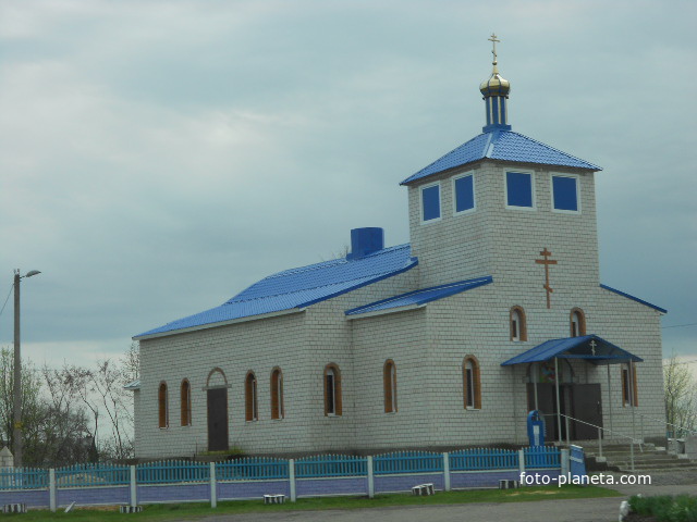 Церковь в Уваровичах.