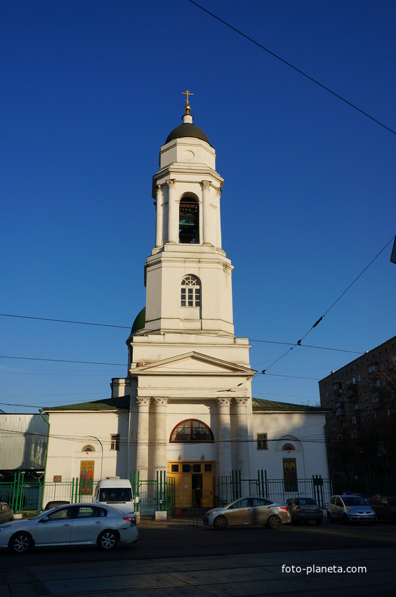 Православный храм на Дубиненской