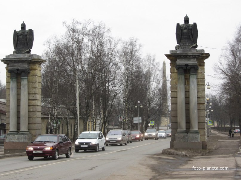 Смоленские ворота