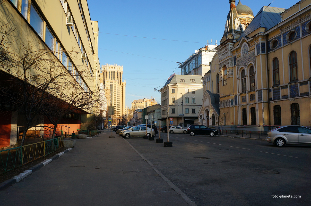 Улица Зацепа