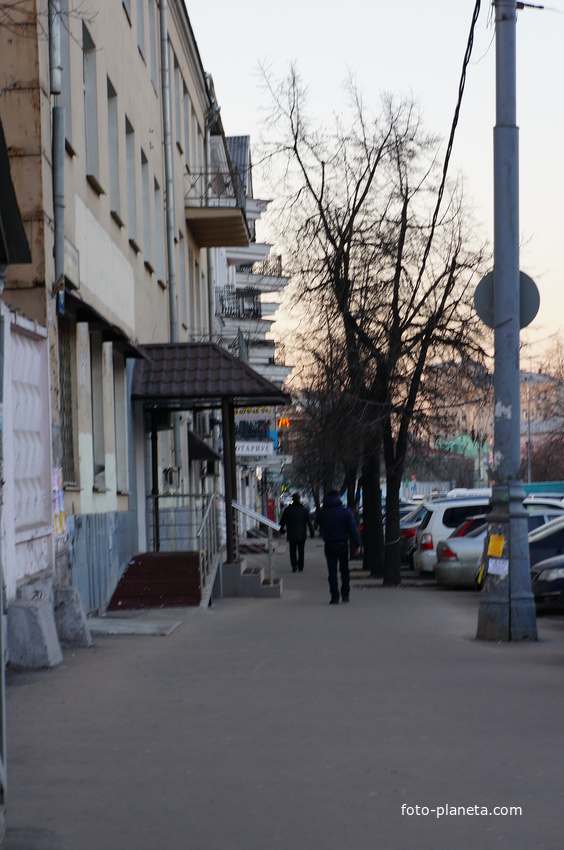 Большая Серпуховская улица
