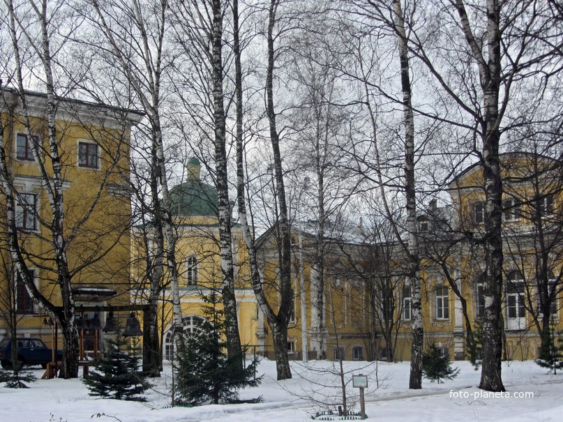 Свято-Троицкая Сергиева Приморская пустынь