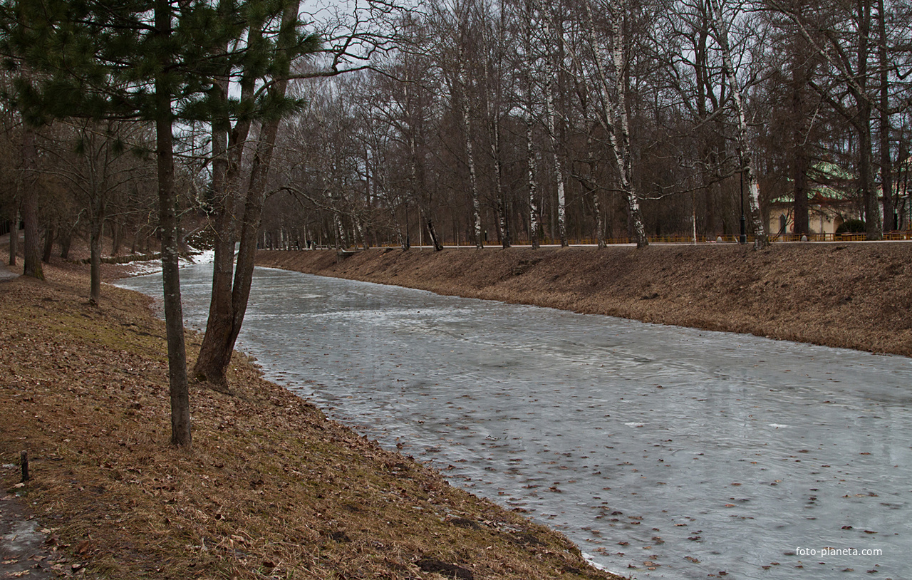 Продольный пруд