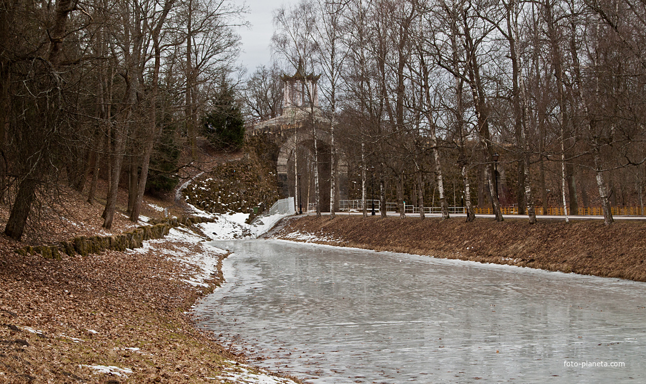 Продольный пруд