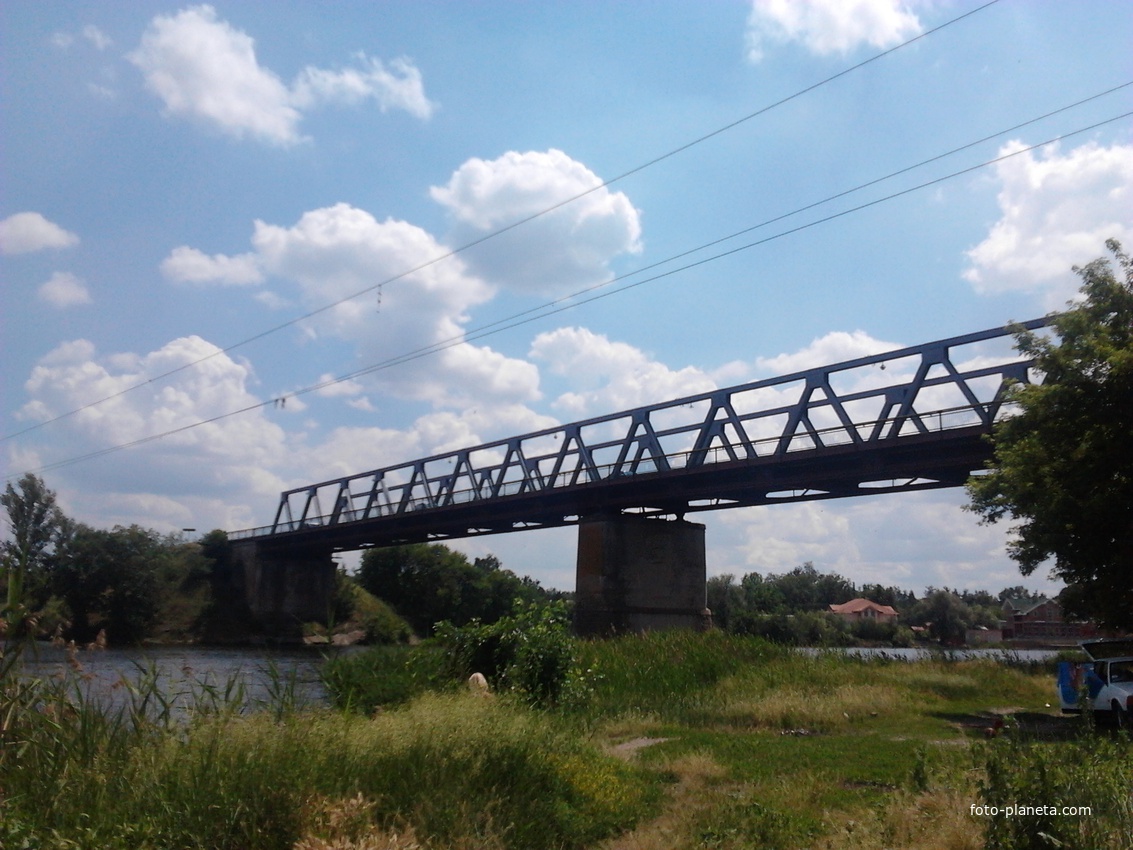 Главный мост через реку Самара на вьезд в Новомосковск