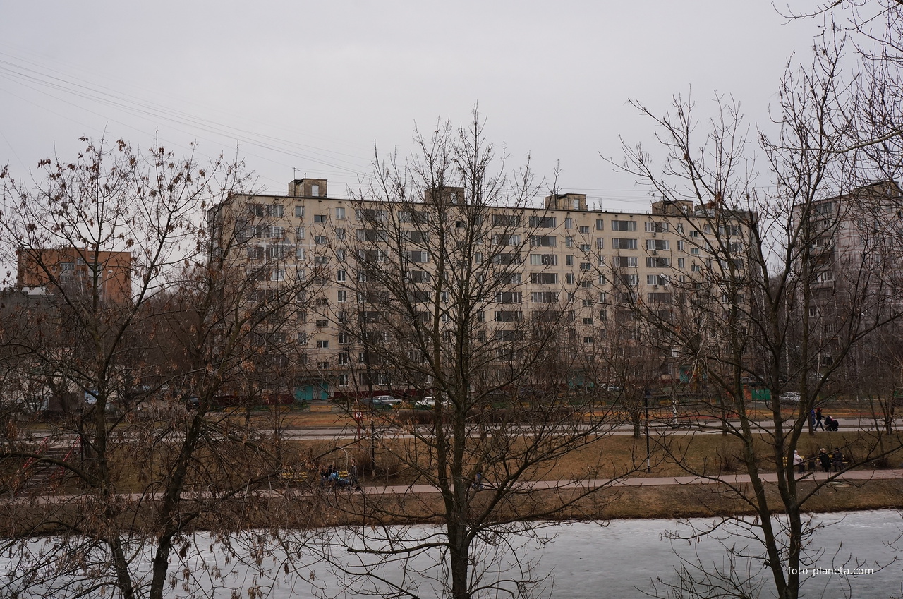 Булатниковская улица, 3