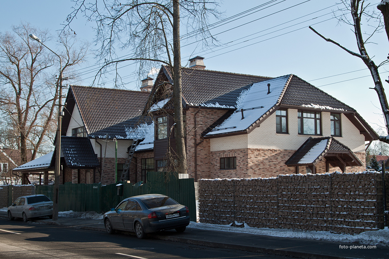 Улица Красного Курсанта, дом 32