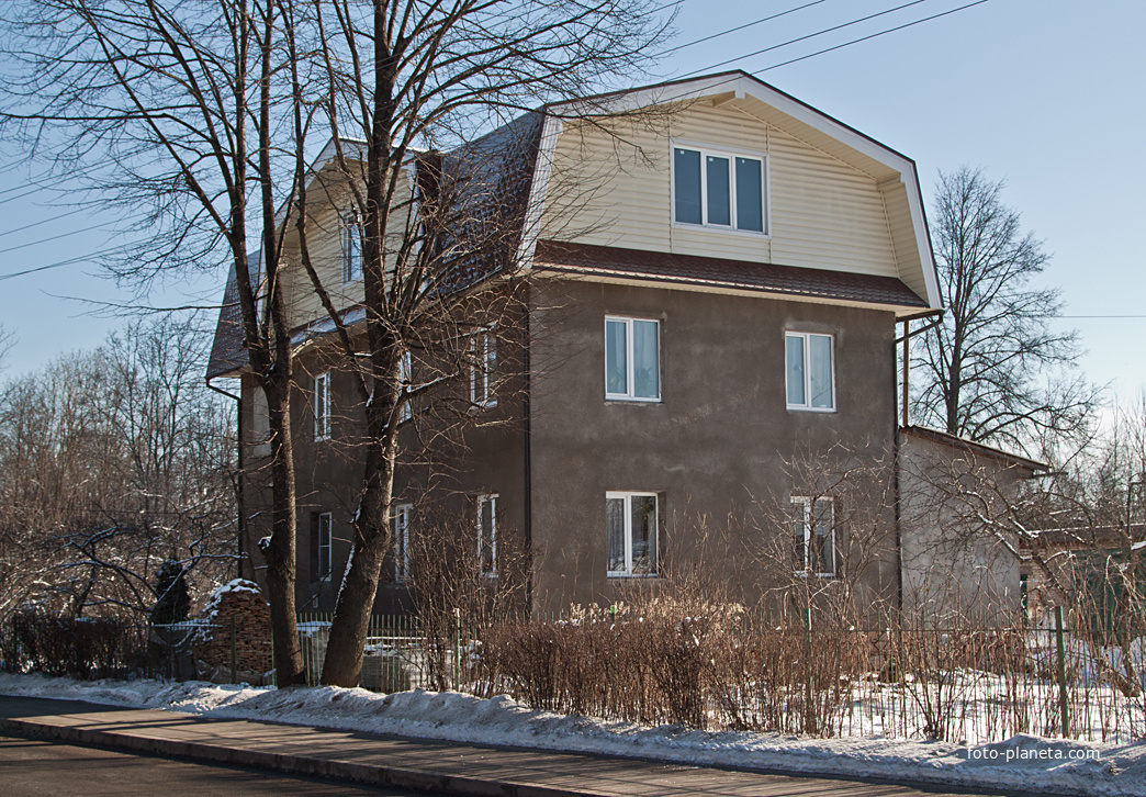 Улица Красного Курсанта, дом 12