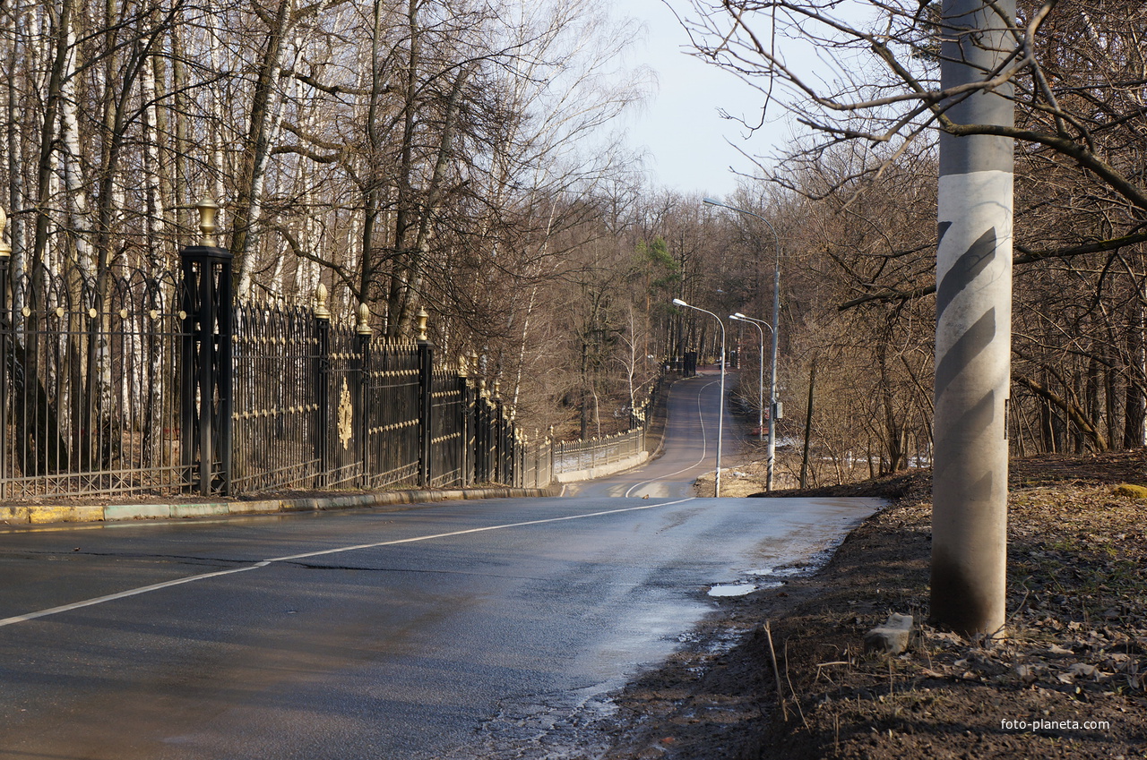 3-я Радиальная улица, дорога в военный городок