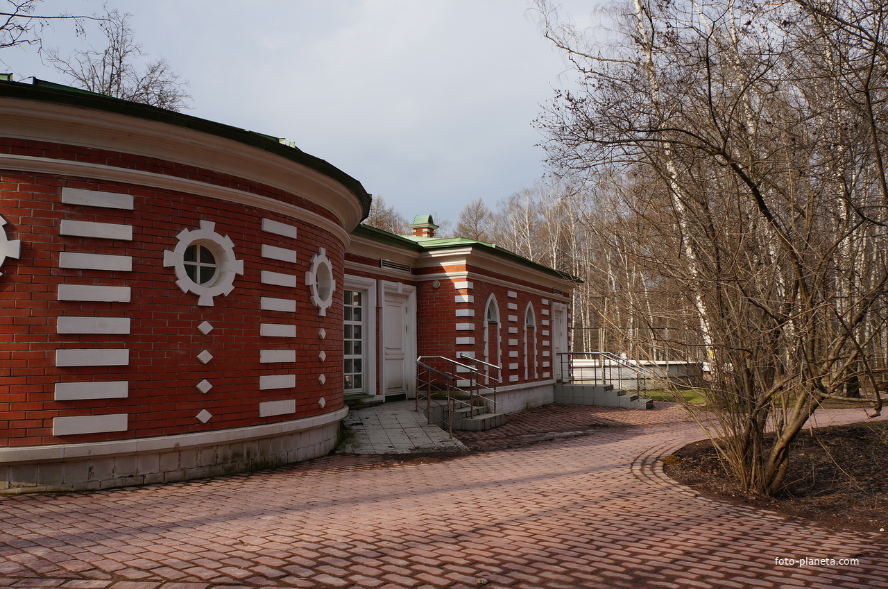 Покровская сторона, спортивная площадка