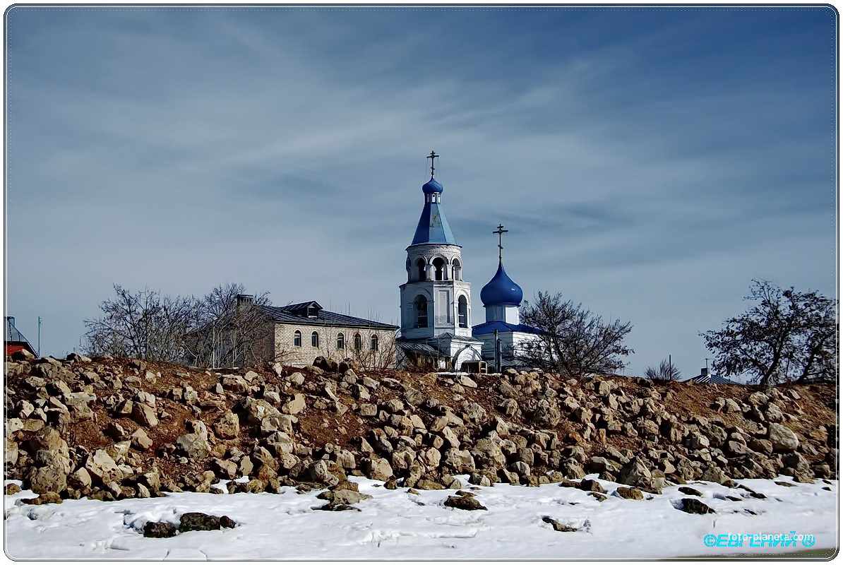 Васильевская церковь на берегу волги