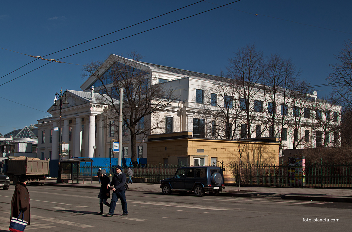 Улица Потемкинская, 4. Кинотеатр "Ленинград".