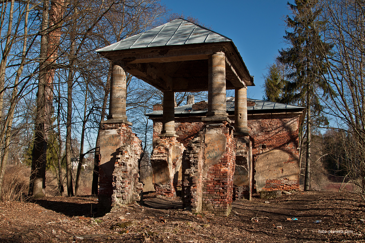 Краснодолинный павильон