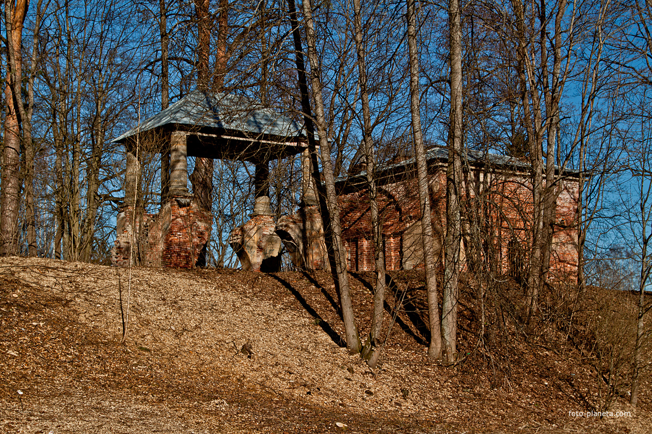 Краснодолинный павильон