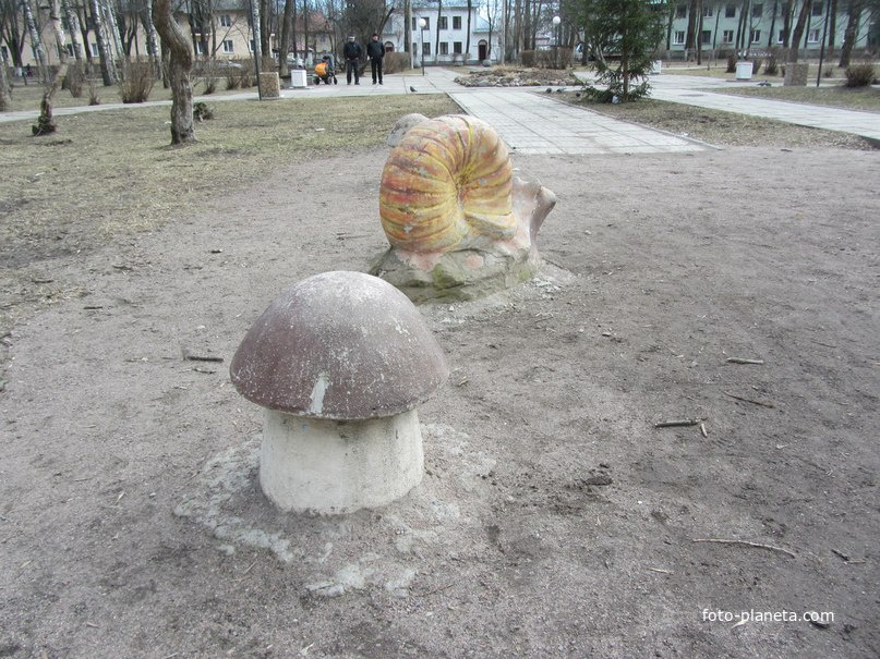 Кировск, сквер около дома Культуры