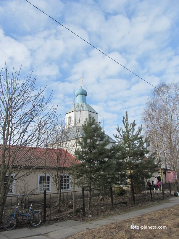 Кировск. Церковь Усекновения Главы Иоанна Предтечи, другой ракурс