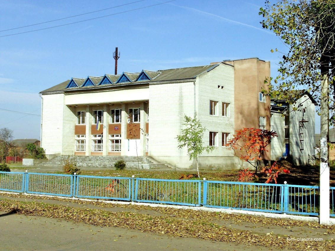 Село Черниця.Народний дім.
