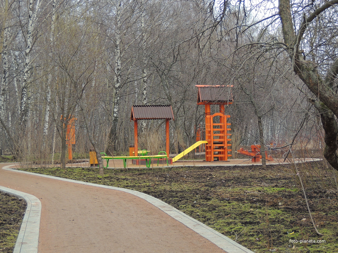 Рекреационная зона &quot;Фруктовый сад&quot; городской поликлиники № 192