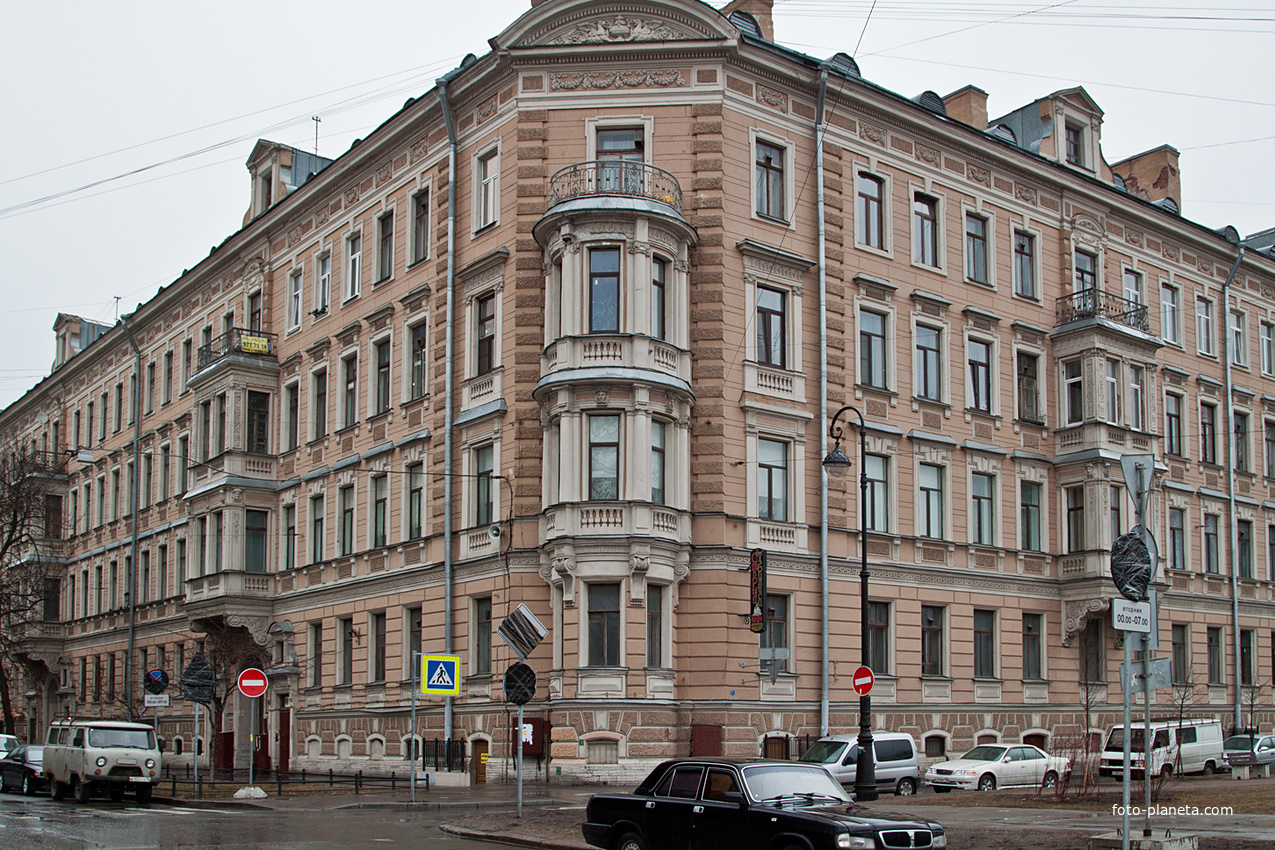 Большой проспект, 12