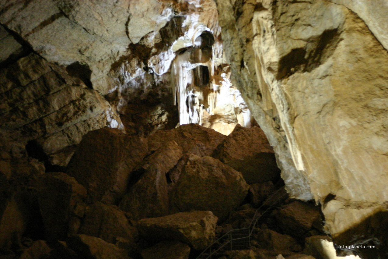 Крымская пещера Мраморная