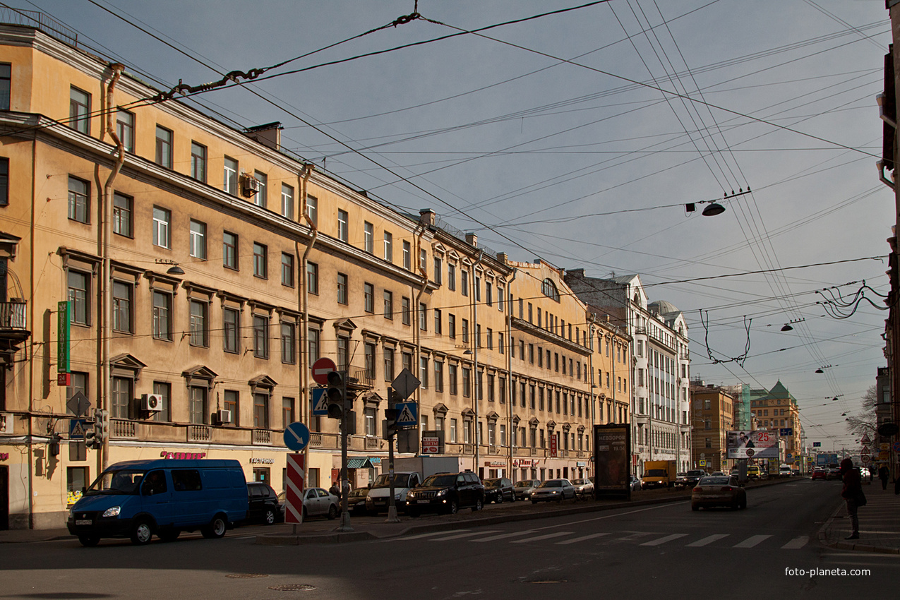 Малый проспект