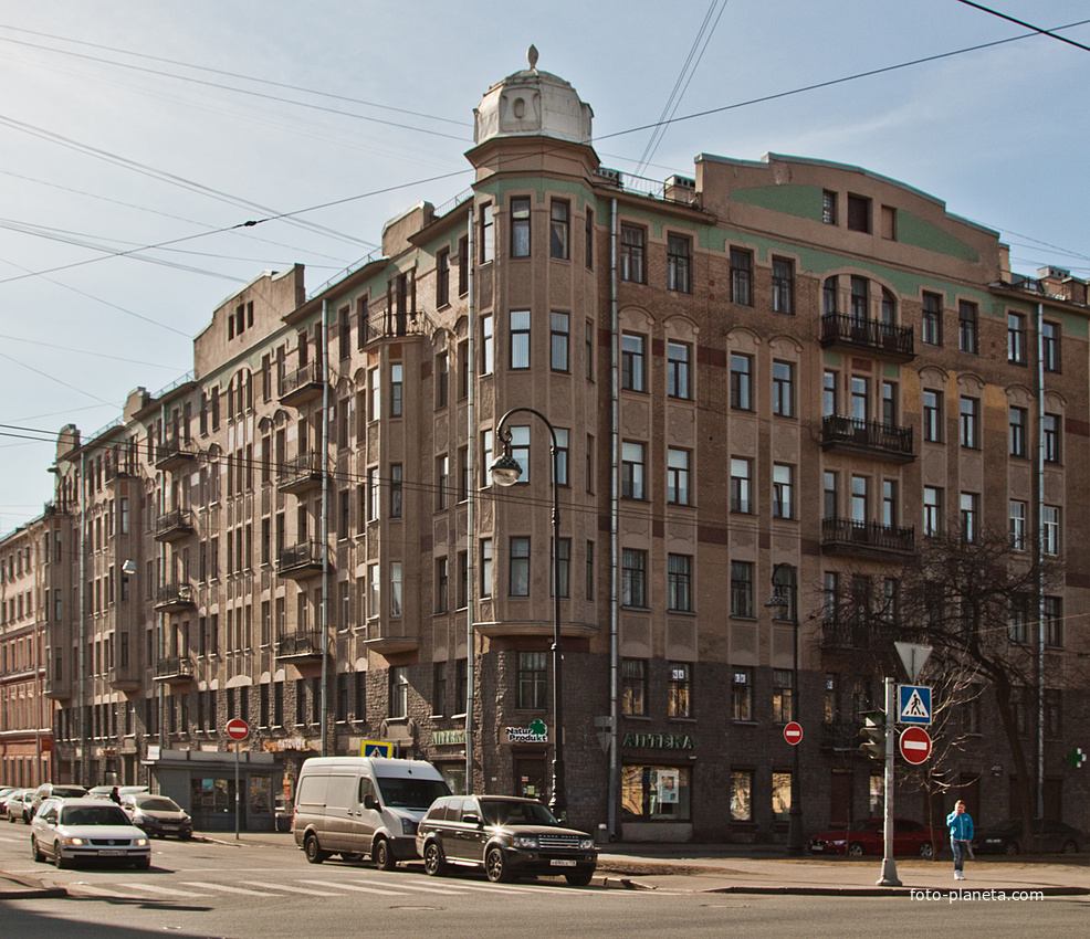 Большой проспект, 52