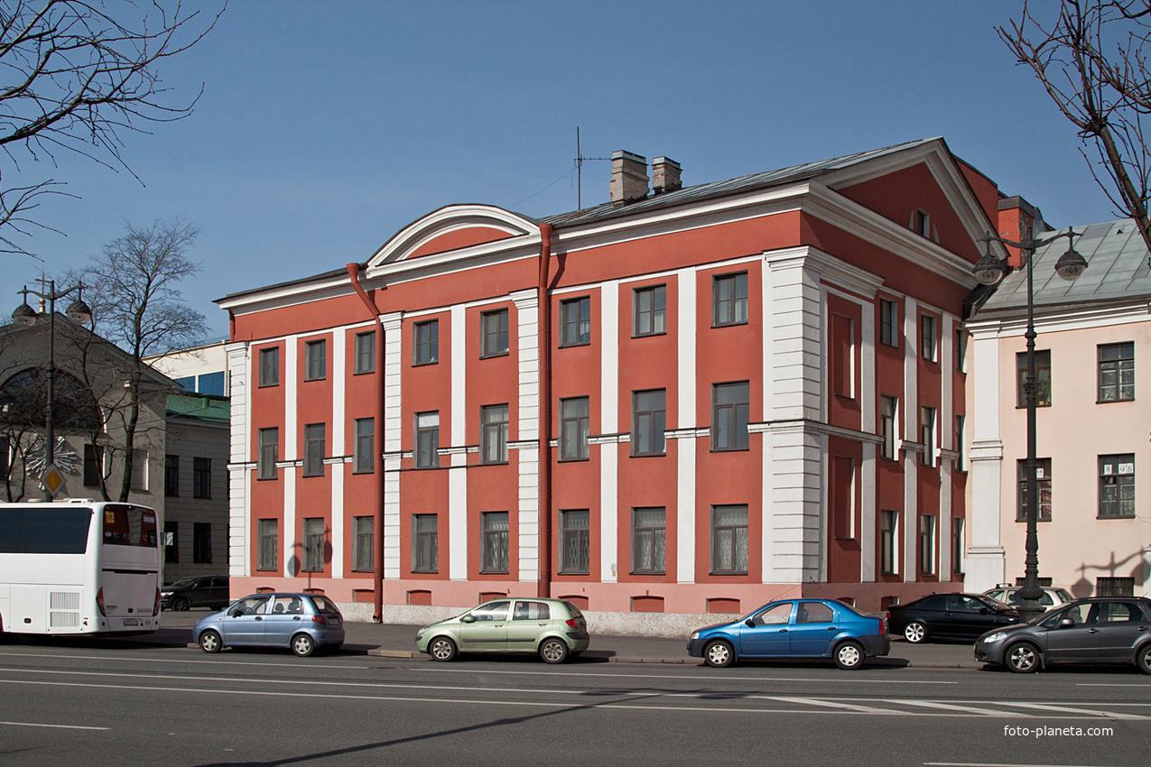 Набережная лейтенанта Шмидта