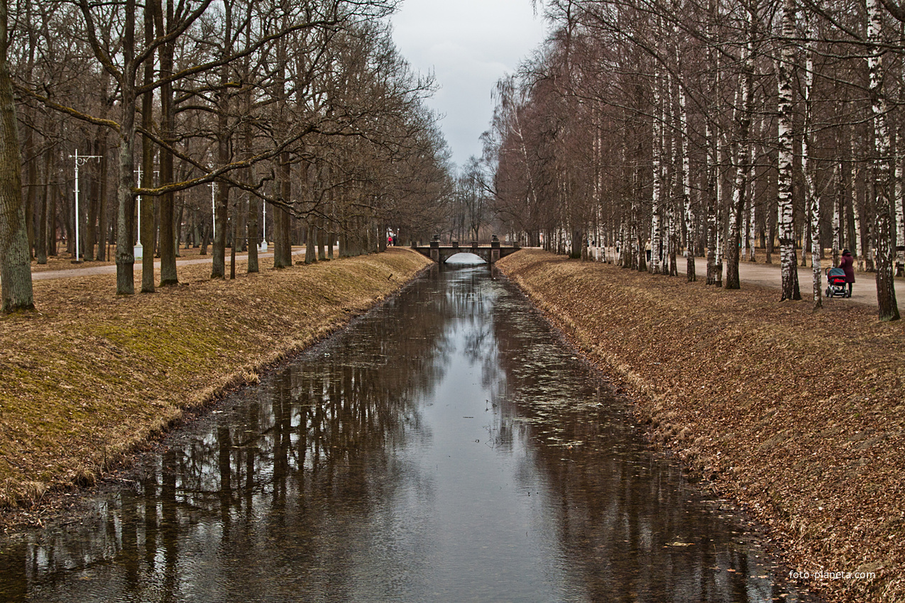 Канал в парке