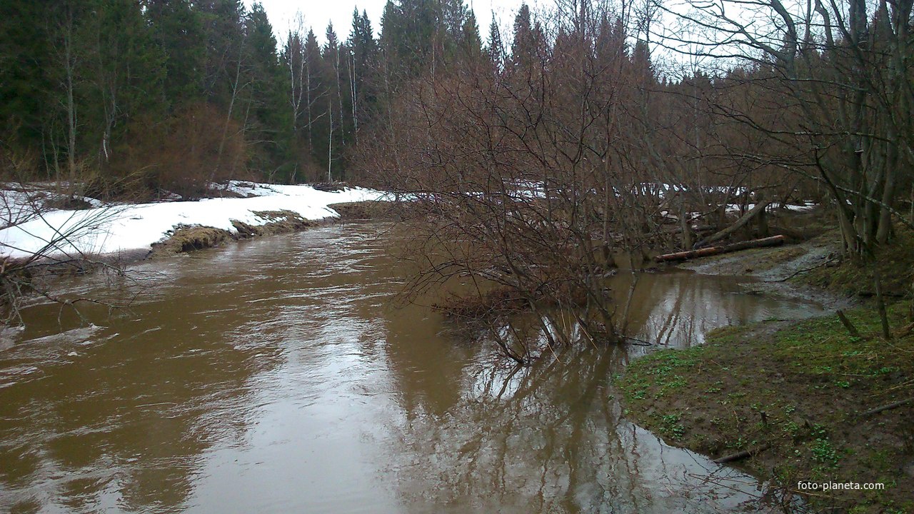 Екимята. Разлив Гайвы апрель 2014г.