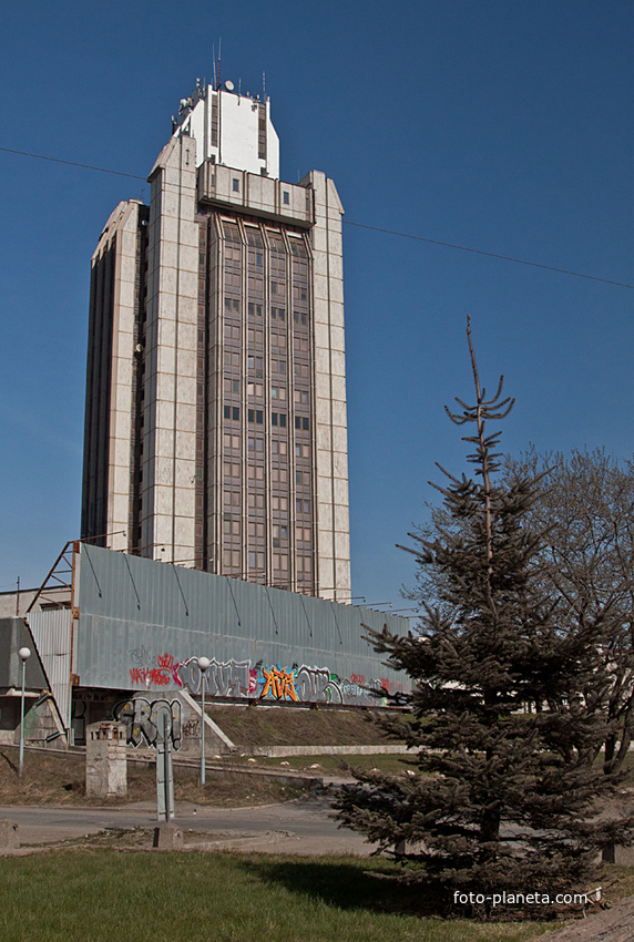 Улица Кантемировская, 12