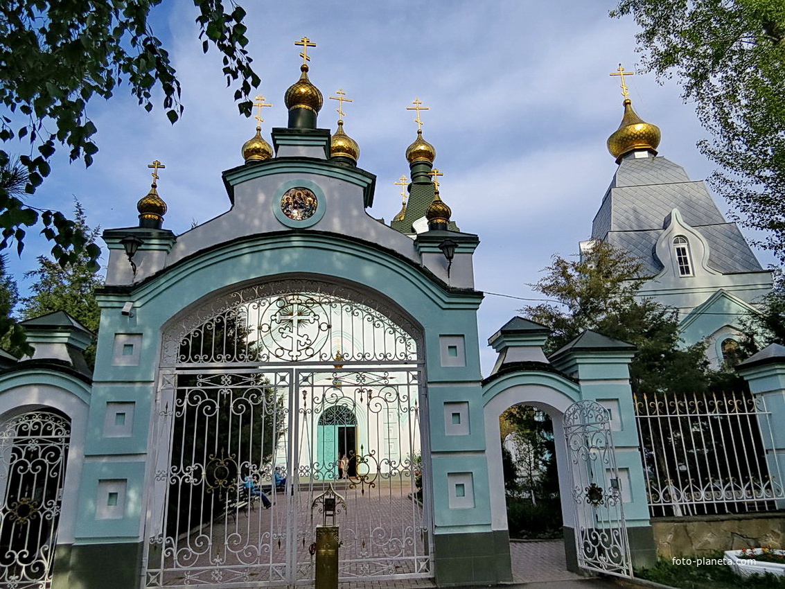 Ростов-на-Дону. Юго-Западный. Свято-Троицкий храм.