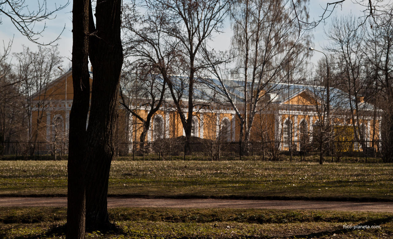 Здание Родильного дома