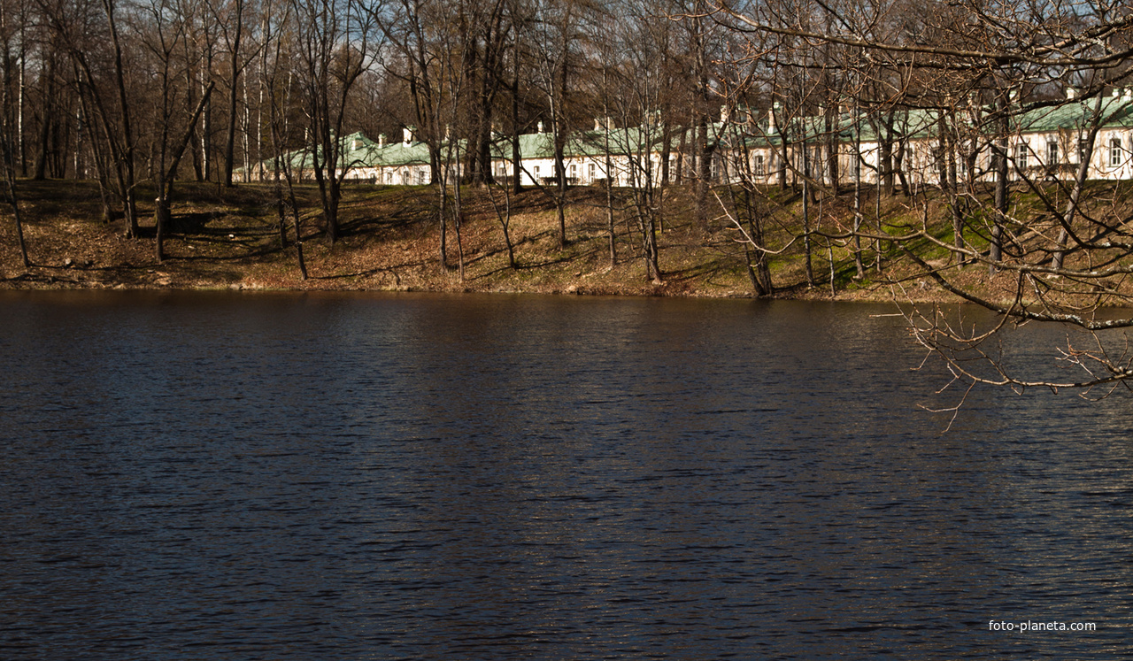 Нижний пруд