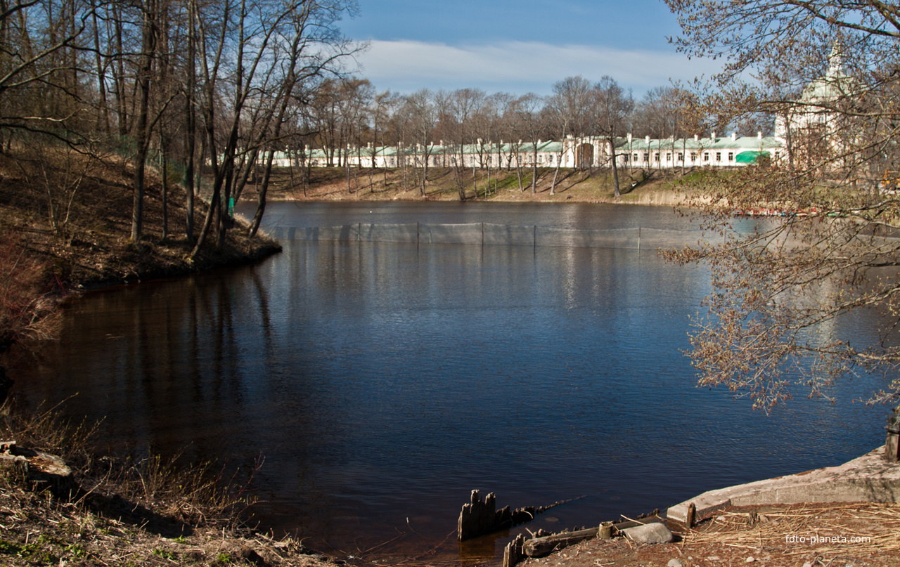 Нижний пруд