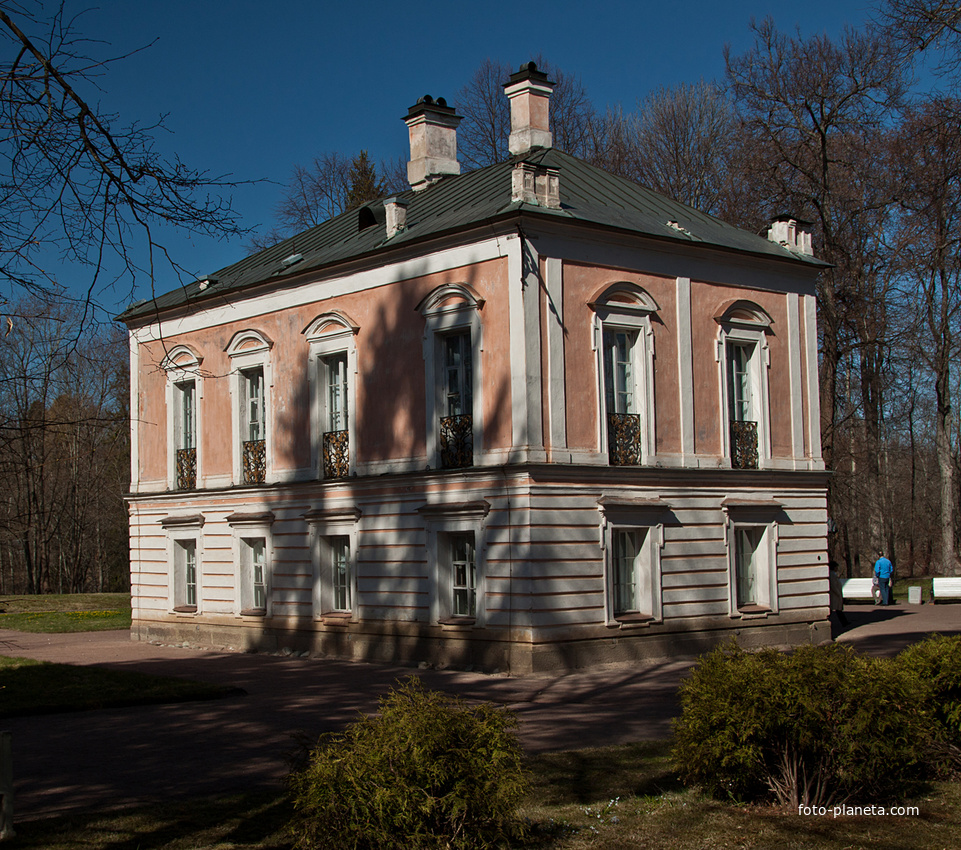 Дворец Петра III