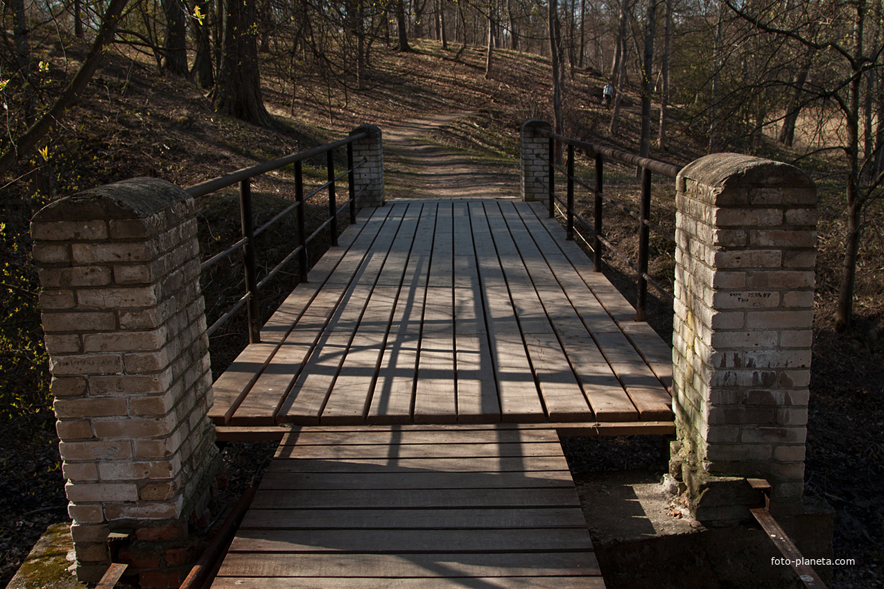 Мост в Верхнем парке