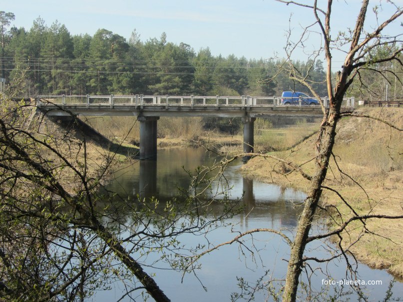 Мост через реку Вревка